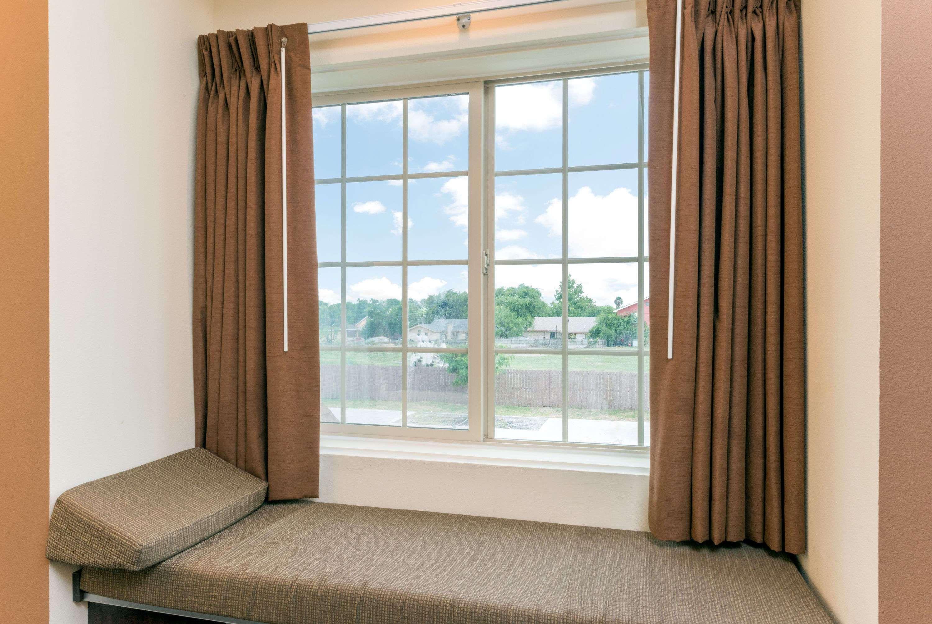 Microtel Inn And Suites Eagle Pass Εξωτερικό φωτογραφία