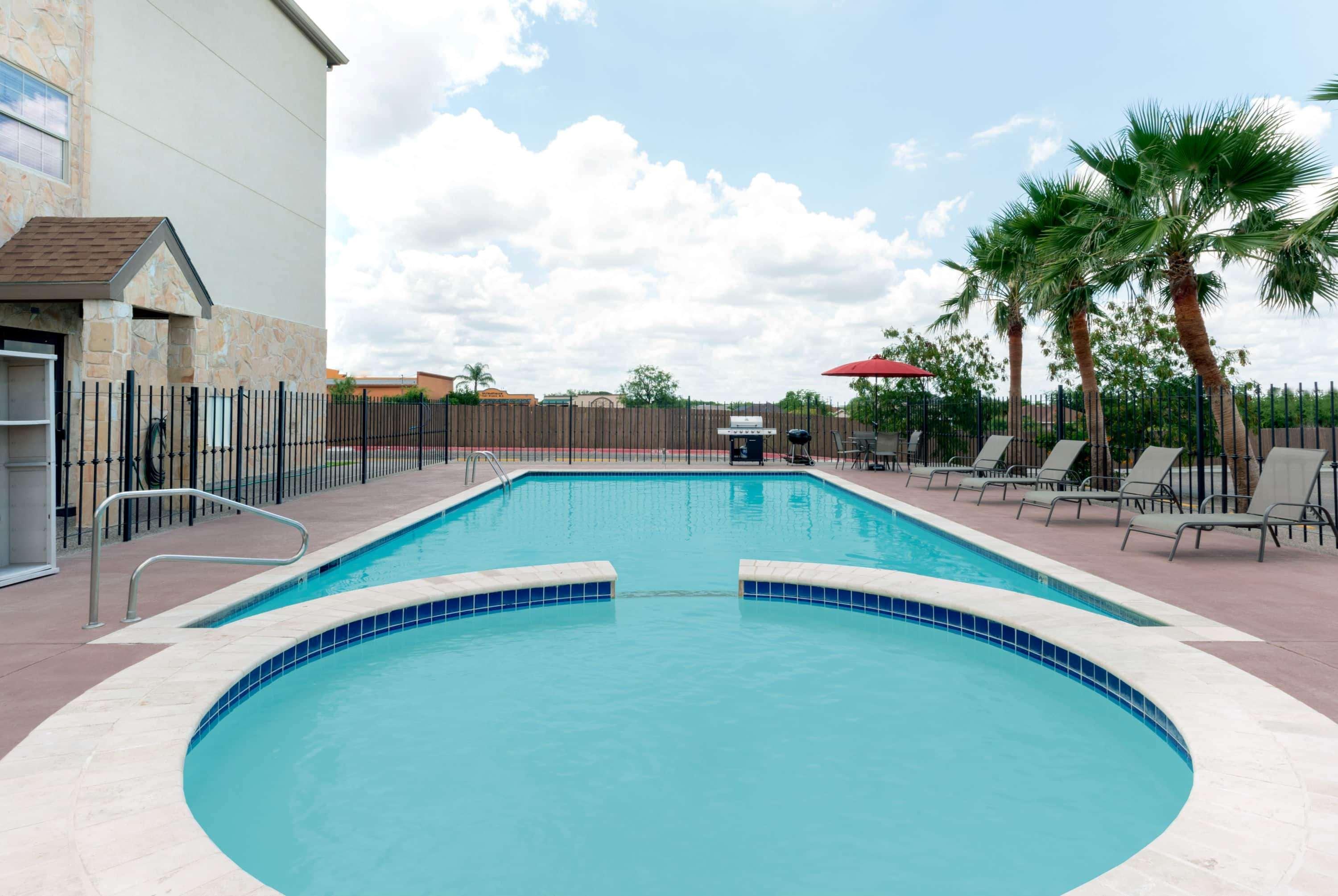 Microtel Inn And Suites Eagle Pass Εξωτερικό φωτογραφία