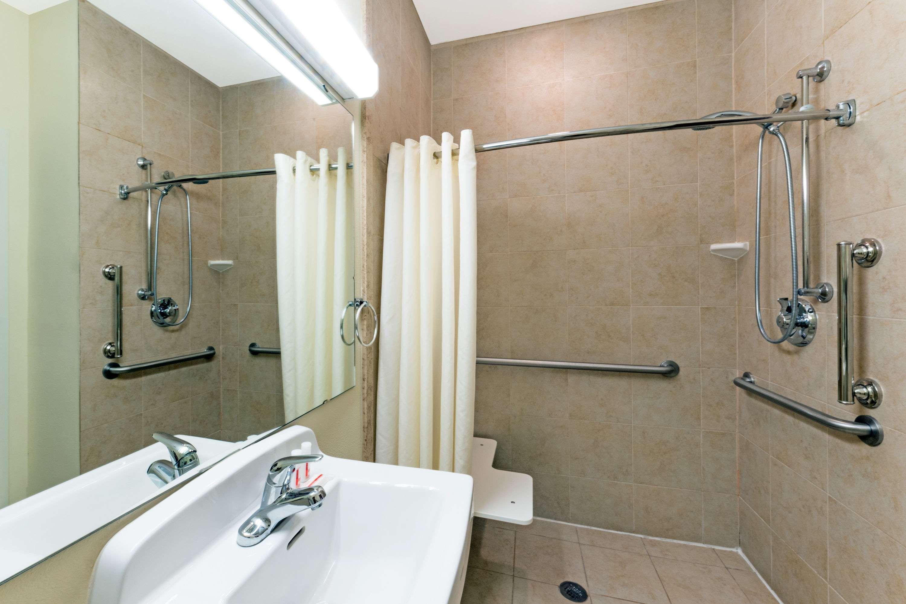 Microtel Inn And Suites Eagle Pass Εξωτερικό φωτογραφία